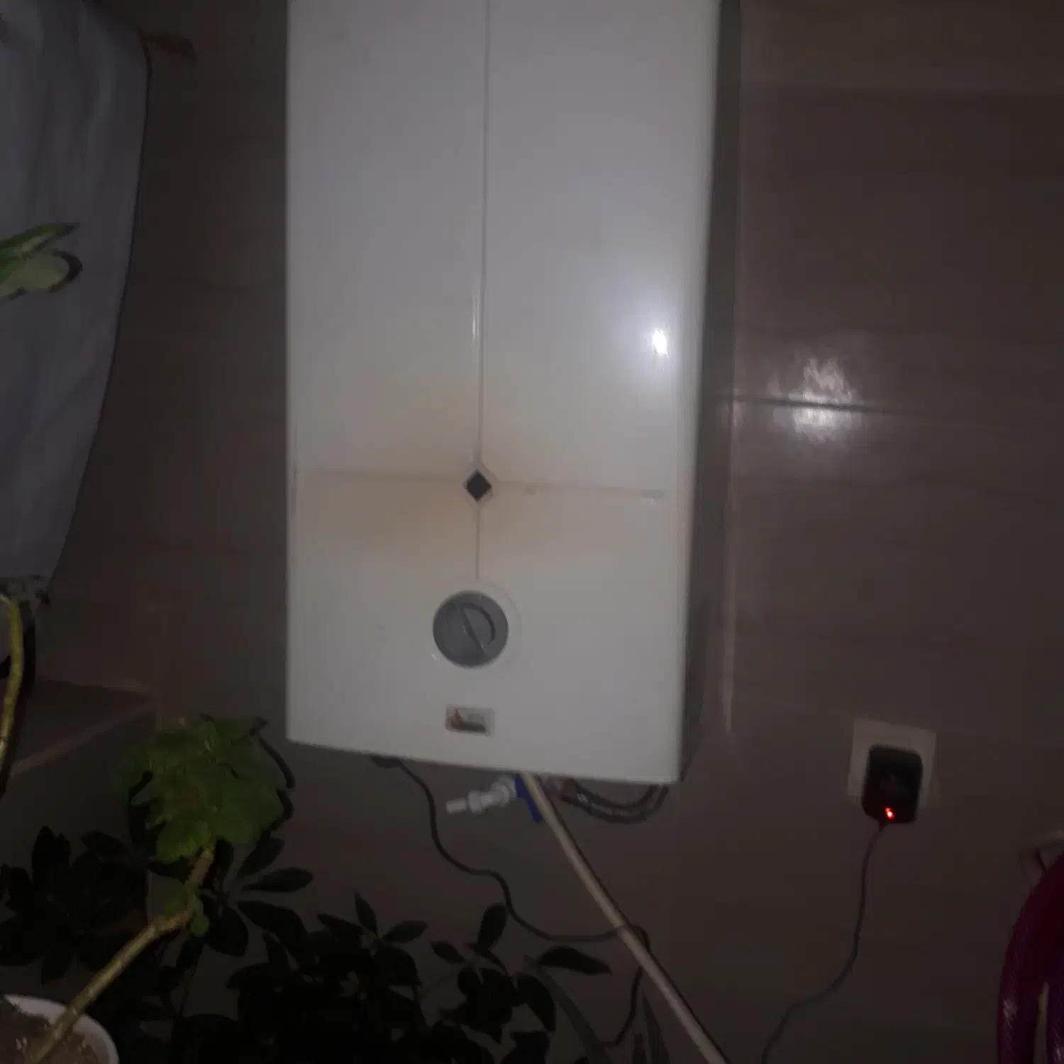 ابگرمکن.دیواری.بوتان.فندکی|آبگرمکن، پکیج، شوفاژ|کردکوی, |دیوار