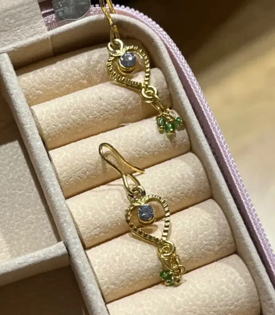 گوشواره‌های رنگ ثابت ترک|بدلیجات|تهران, چیذر|دیوار