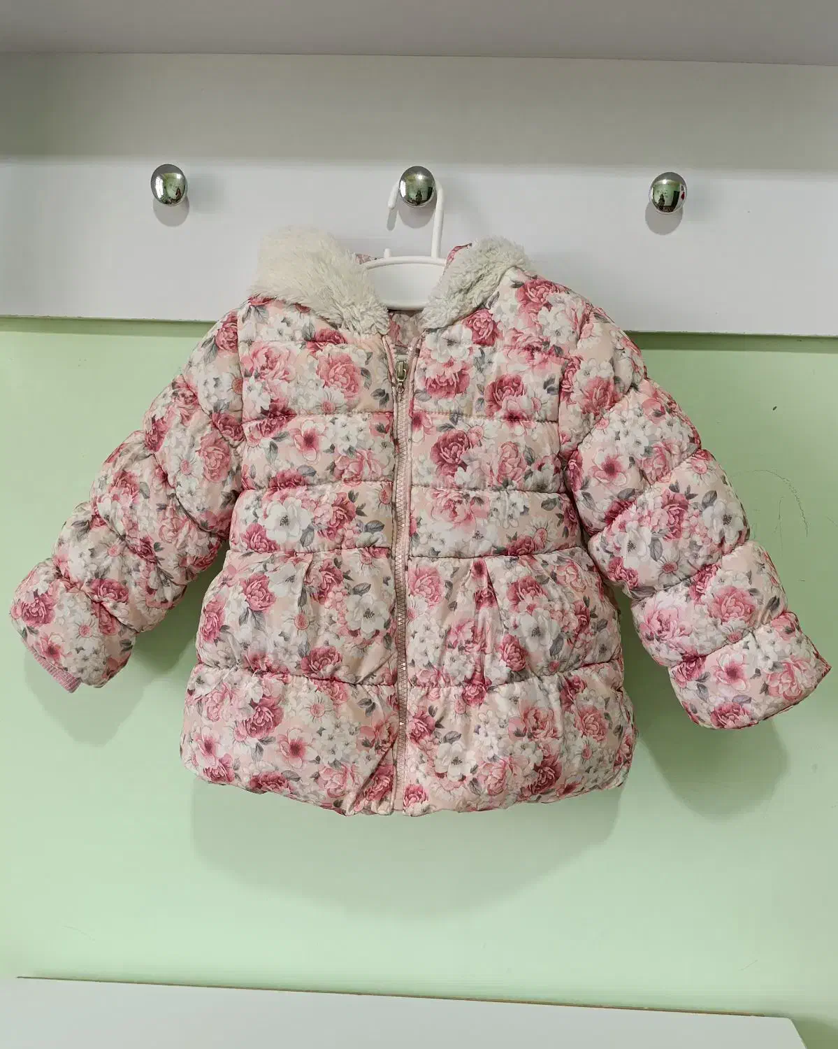 کاپشن دخترانه و سِت بافت. تا ۳سال. نو|کفش و لباس بچه|گنبد کاووس, |دیوار