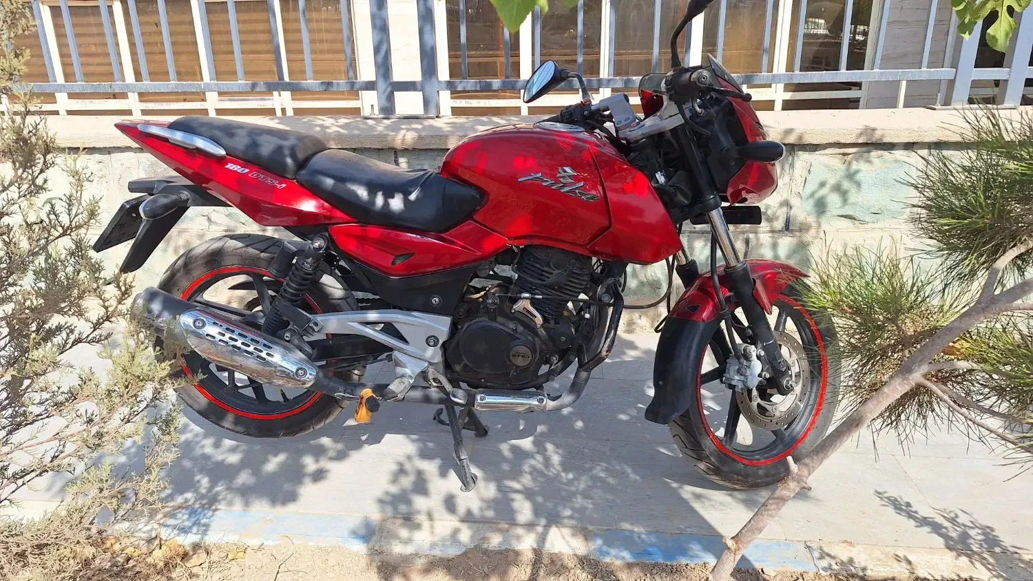 پالس یوجی فور ۱۸۰|موتورسیکلت|تهران, دهکده المپیک|دیوار