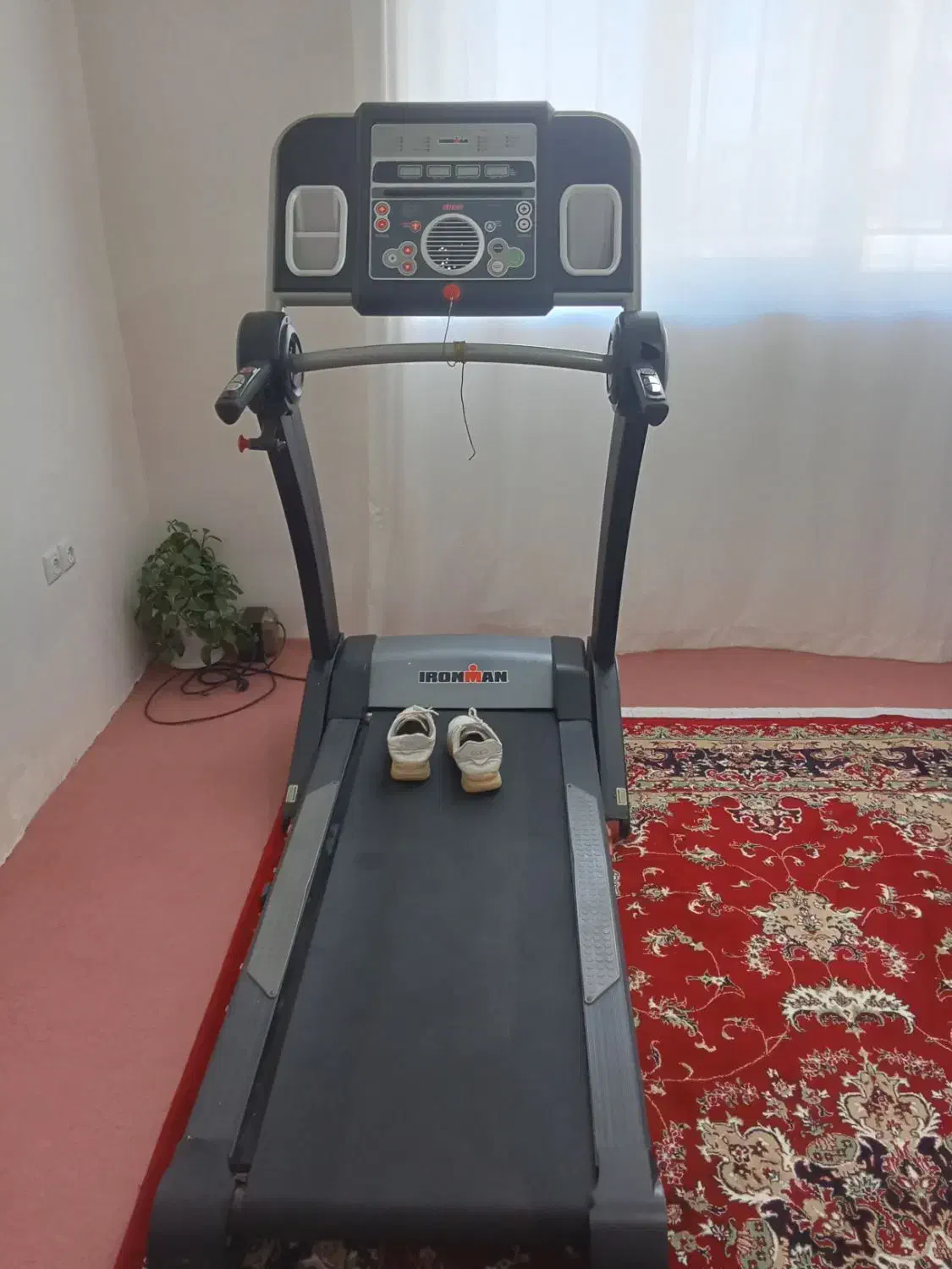 تردمیل باشگاهی|تجهیزات ورزشی|سیلوانه, |دیوار