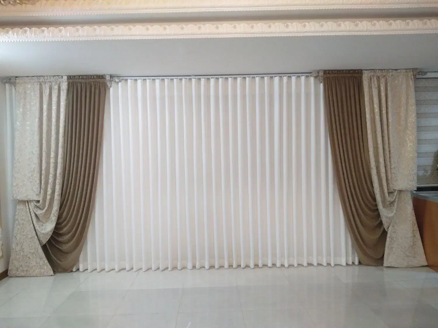 فروش و خدمات نصب پرده|پرده، رانر، رومیزی|نیشابور, محله میدان باغات|دیوار