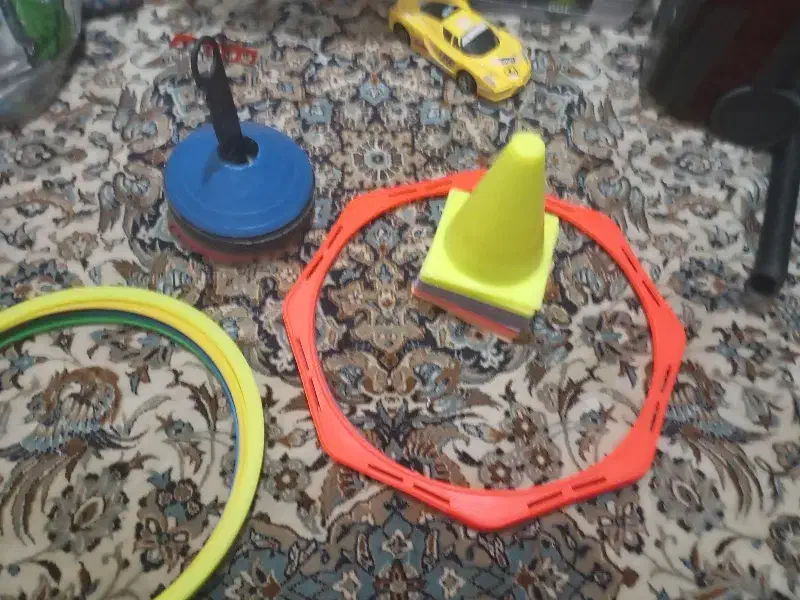 لوازم تمرینی فوتبال حلقه مانع ....|ورزشهای توپی|کرج, کوی امامیه|دیوار