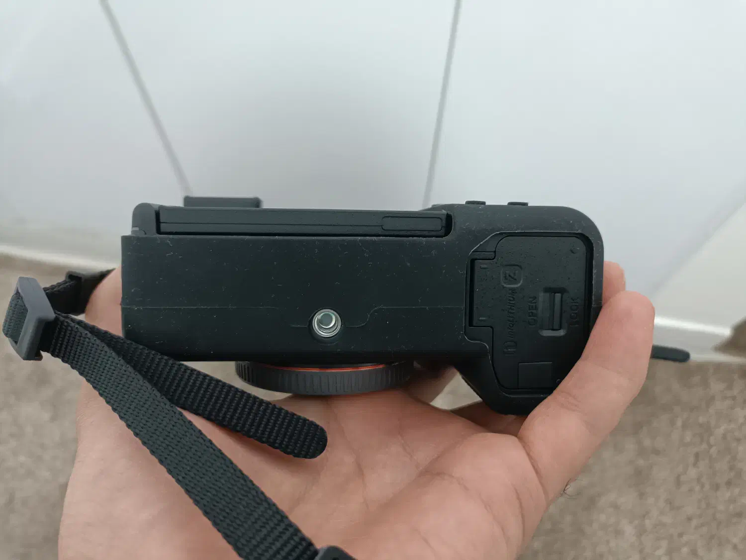 بادی دوربین a7c در حد آکبند فقط ۴۰ شات|دوربین عکاسی و فیلم‌برداری|بوشهر, |دیوار