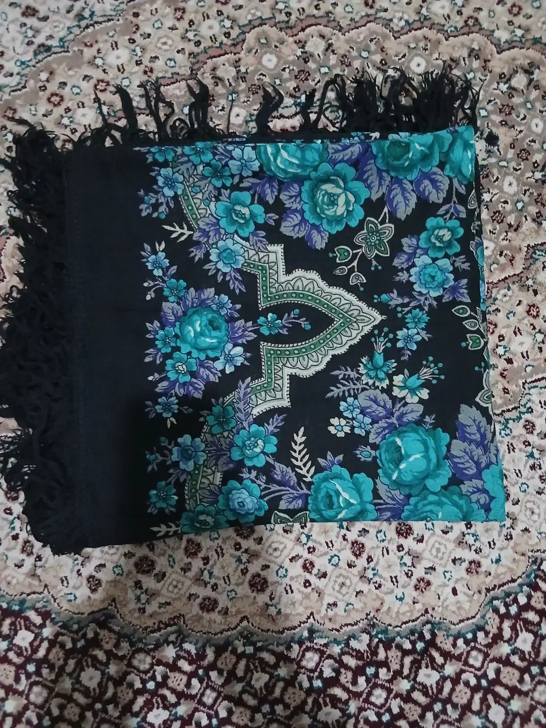 چارقدگل بهار نو|لباس|بندر ترکمن, |دیوار