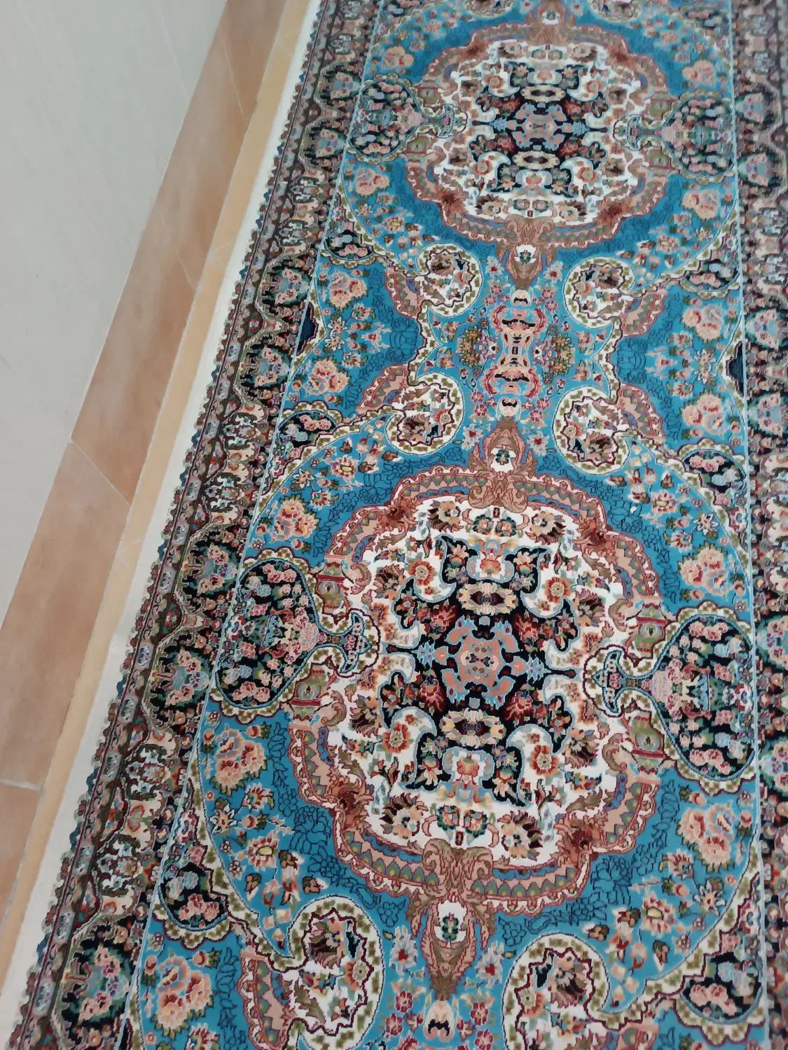 فرش کناره|فرش|قم, بنیاد|دیوار