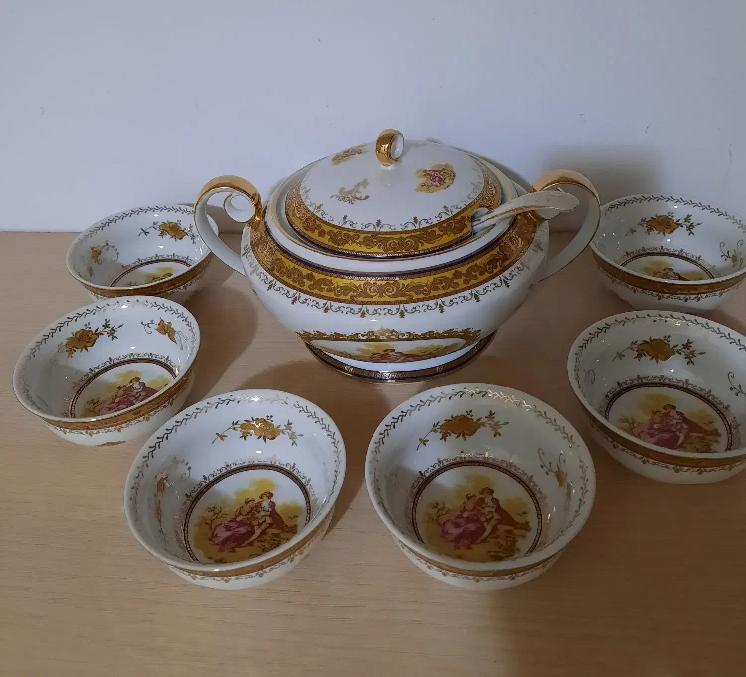 ظروف پذیرایی لیلی و مجنون لردشید دنسی و لمونژ اصل|ظروف سرو و پذیرایی|شیراز, حافظیه|دیوار