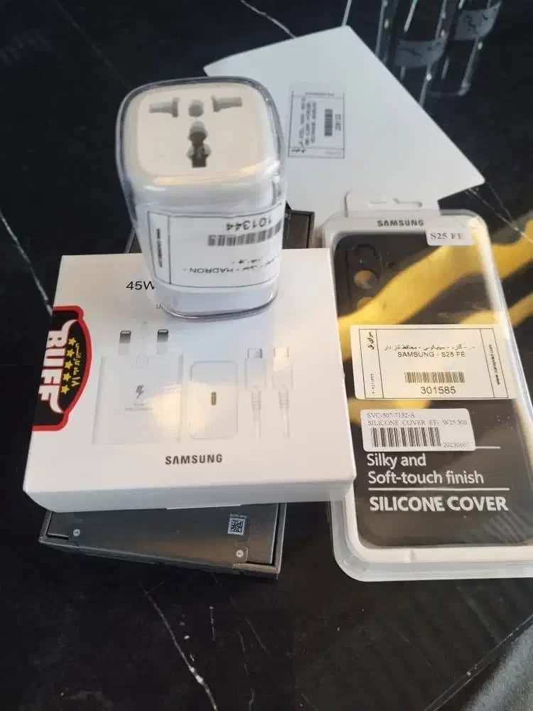 سامسونگ S25 / رم 256 8 گیک/رنگ جت بلک/FE|موبایل|تهران, هفده شهریور|دیوار