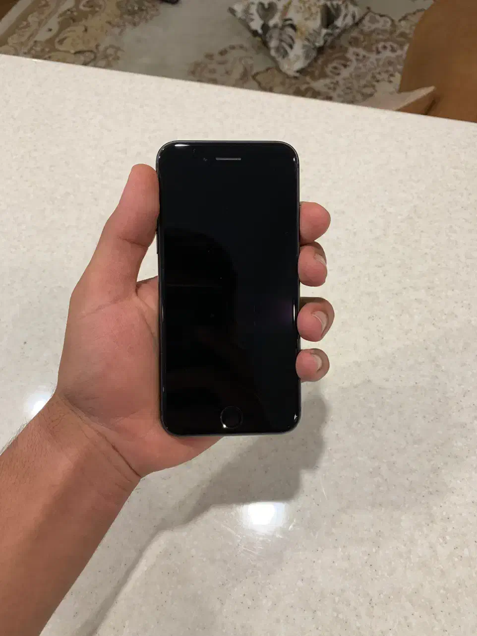 ایفون ۸ مشکی ۶۴ گیگ|موبایل|شیراز, شهرک مخابرات|دیوار