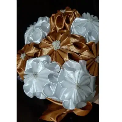 باکس گل رنگ طلایی و سفید|گل مصنوعی|پیشوا, |دیوار