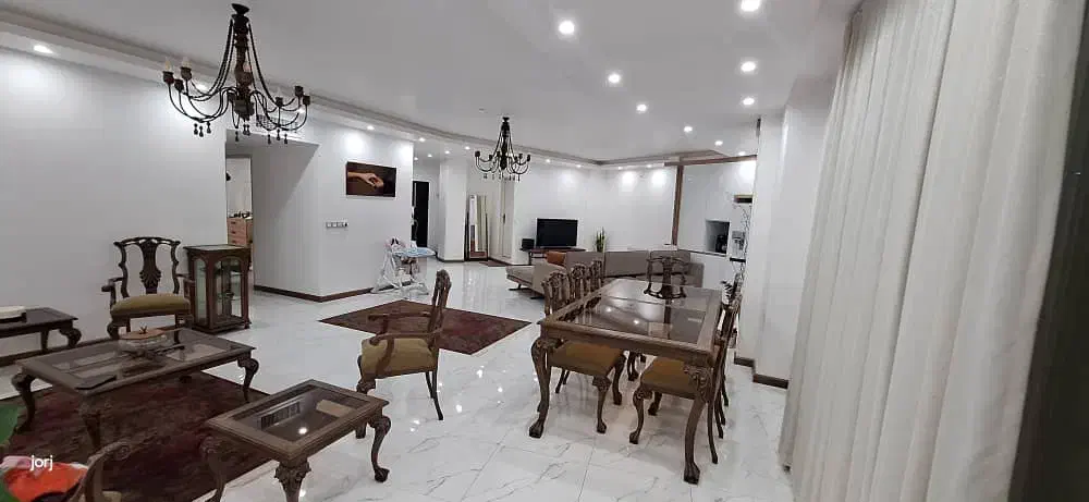 فروش آپارتمان باغ فامیلی قیمت ارزنده|فروش آپارتمان|سمنان, |دیوار