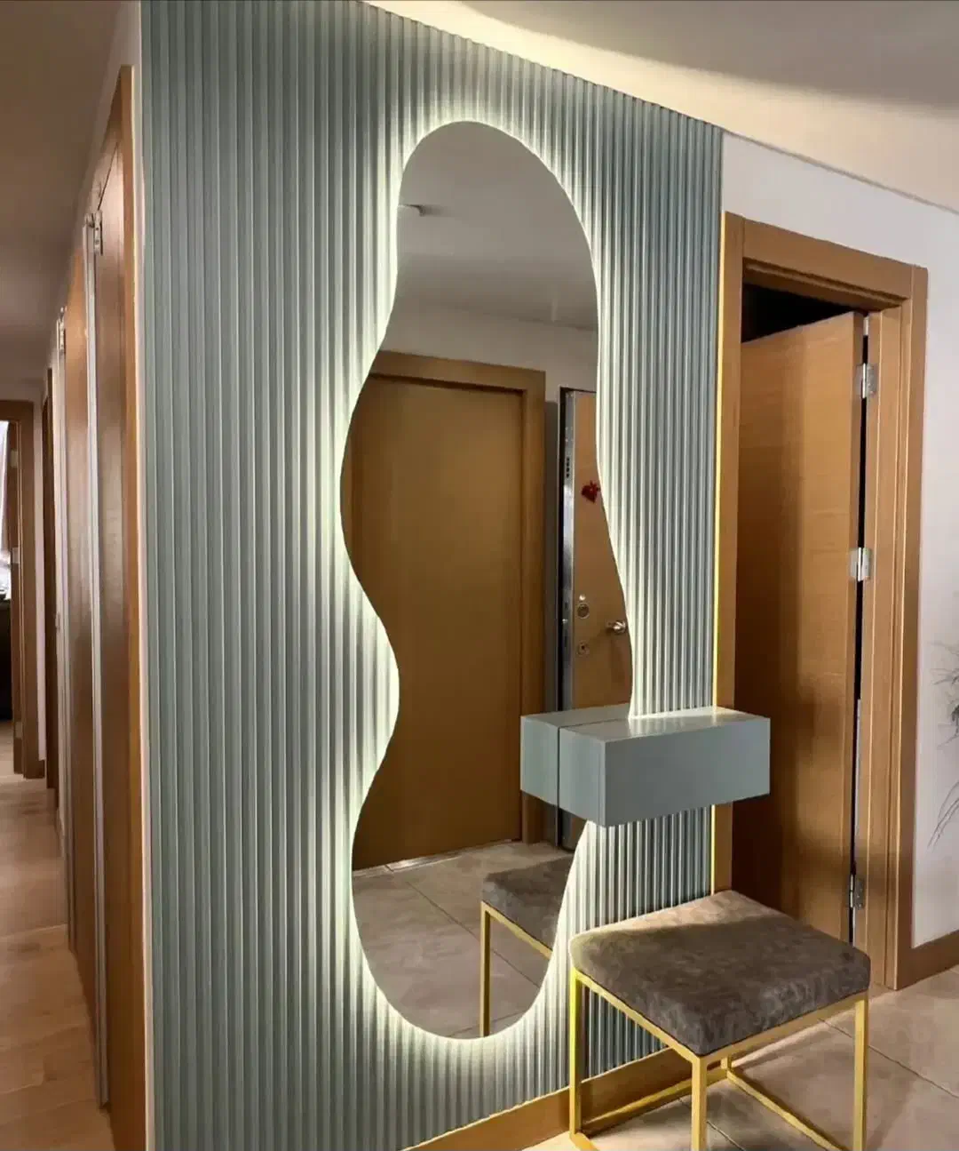 آینه دفرمه مدرن|آینه|رشت, استقامت ۲|دیوار