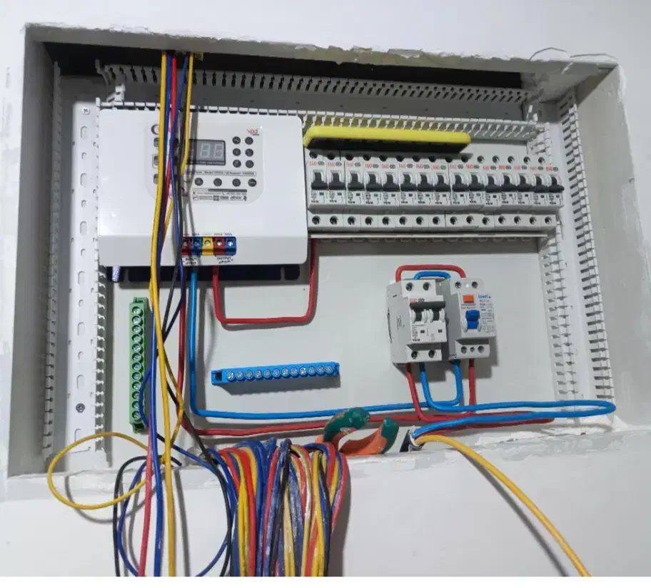 برقکار،برقکش،برق کار|خدمات پیشه و مهارت|داراب, |دیوار