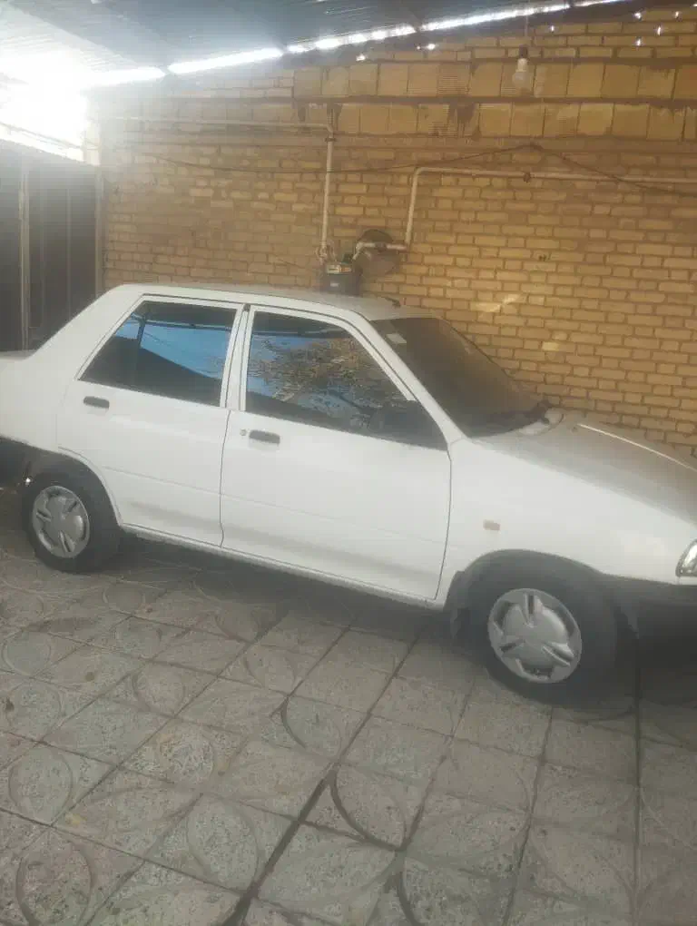 پراید|خودرو سواری و وانت|بروجن, |دیوار