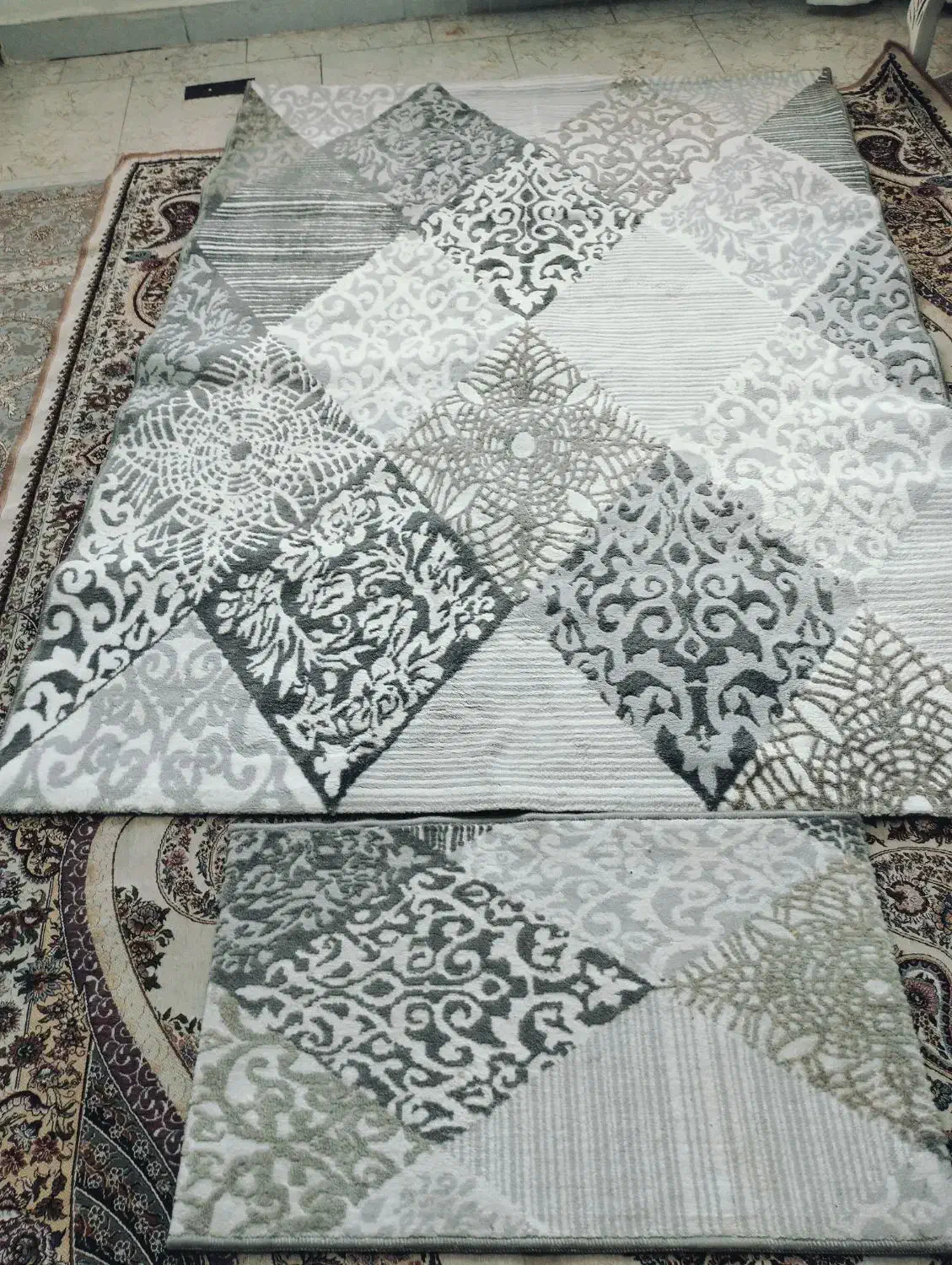 پادری و فرش آشپزخانه|فرش|زنجان, |دیوار