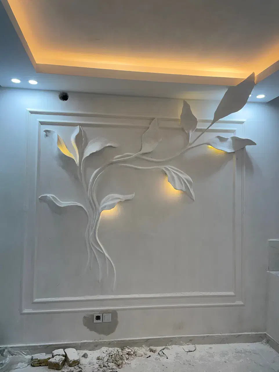 گچبری پیش ساخته.قاب بندی .پتینه .گچبری مدرن|خدمات پیشه و مهارت|قرچک, زیبا شهر|دیوار