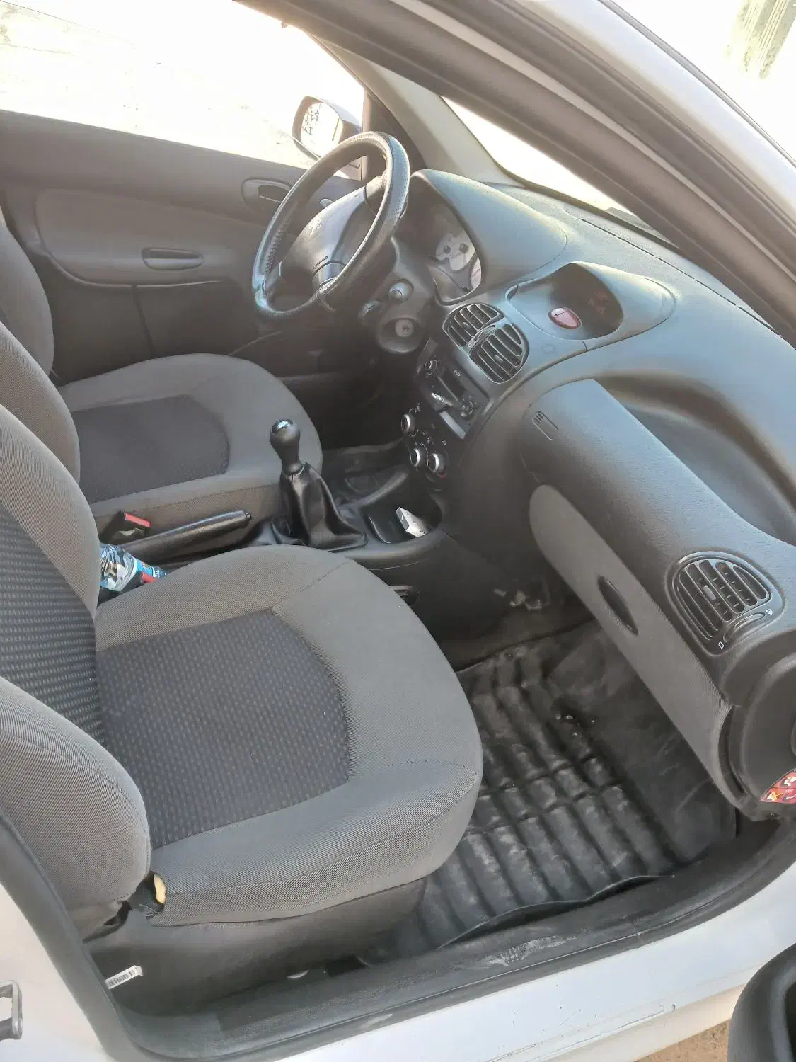 پژو۲۰۶|خودرو سواری و وانت|کرمان, |دیوار