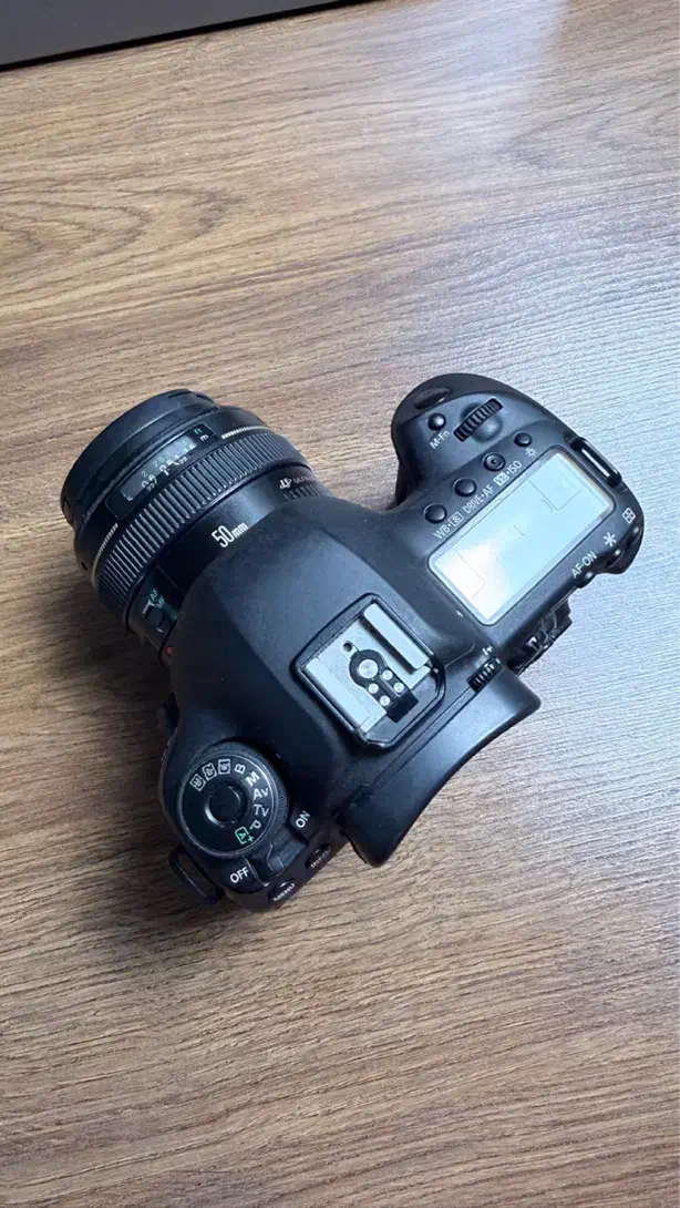 Canon 5D mark4   (به همراه لنز فیکس)|دوربین عکاسی و فیلم‌برداری|تهران, فردوسی|دیوار