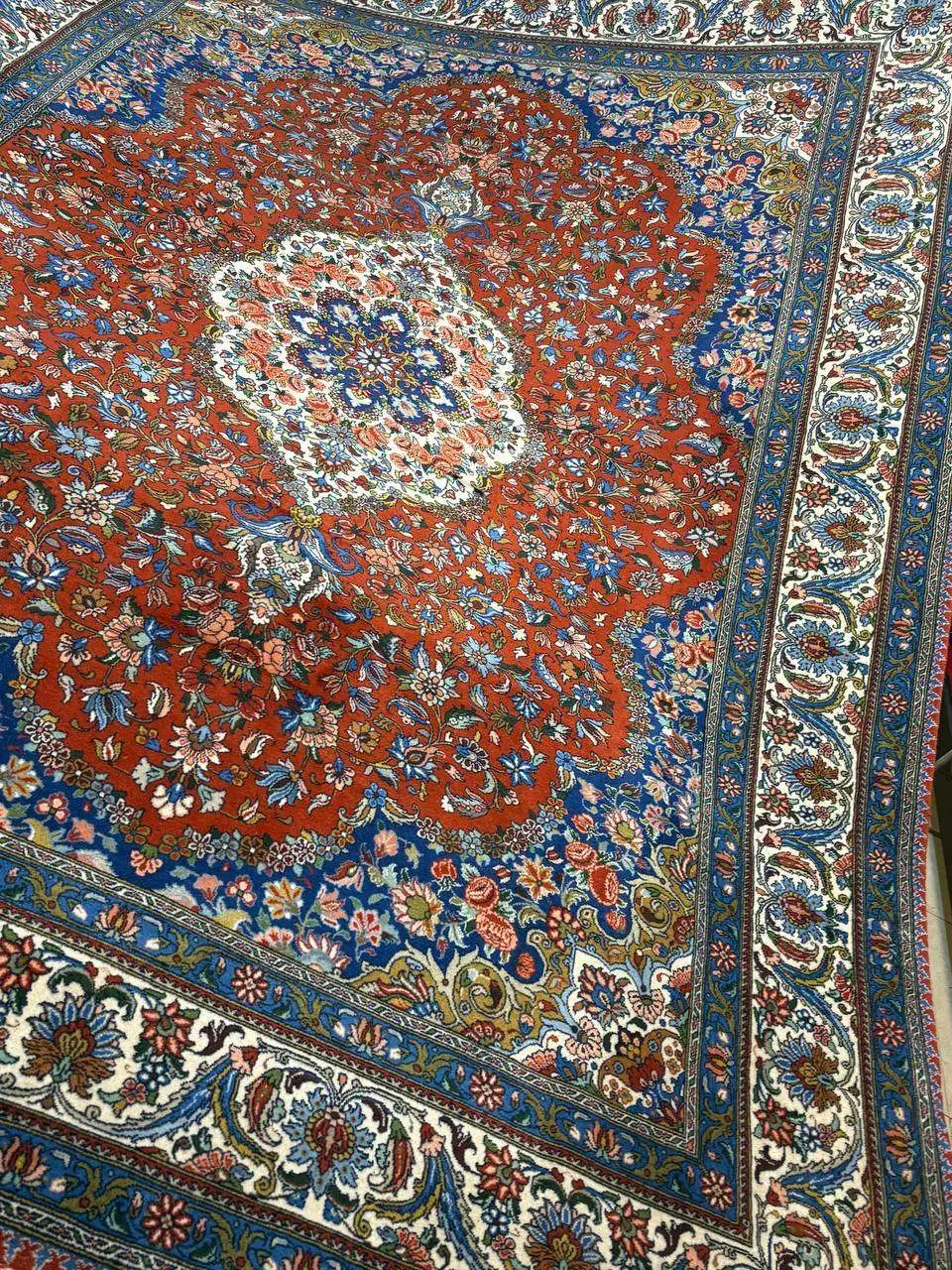 ۹متری تک‌ بختیار(حراج پاییزی فرش خیام)|فرش|کرج, کوی امامیه|دیوار