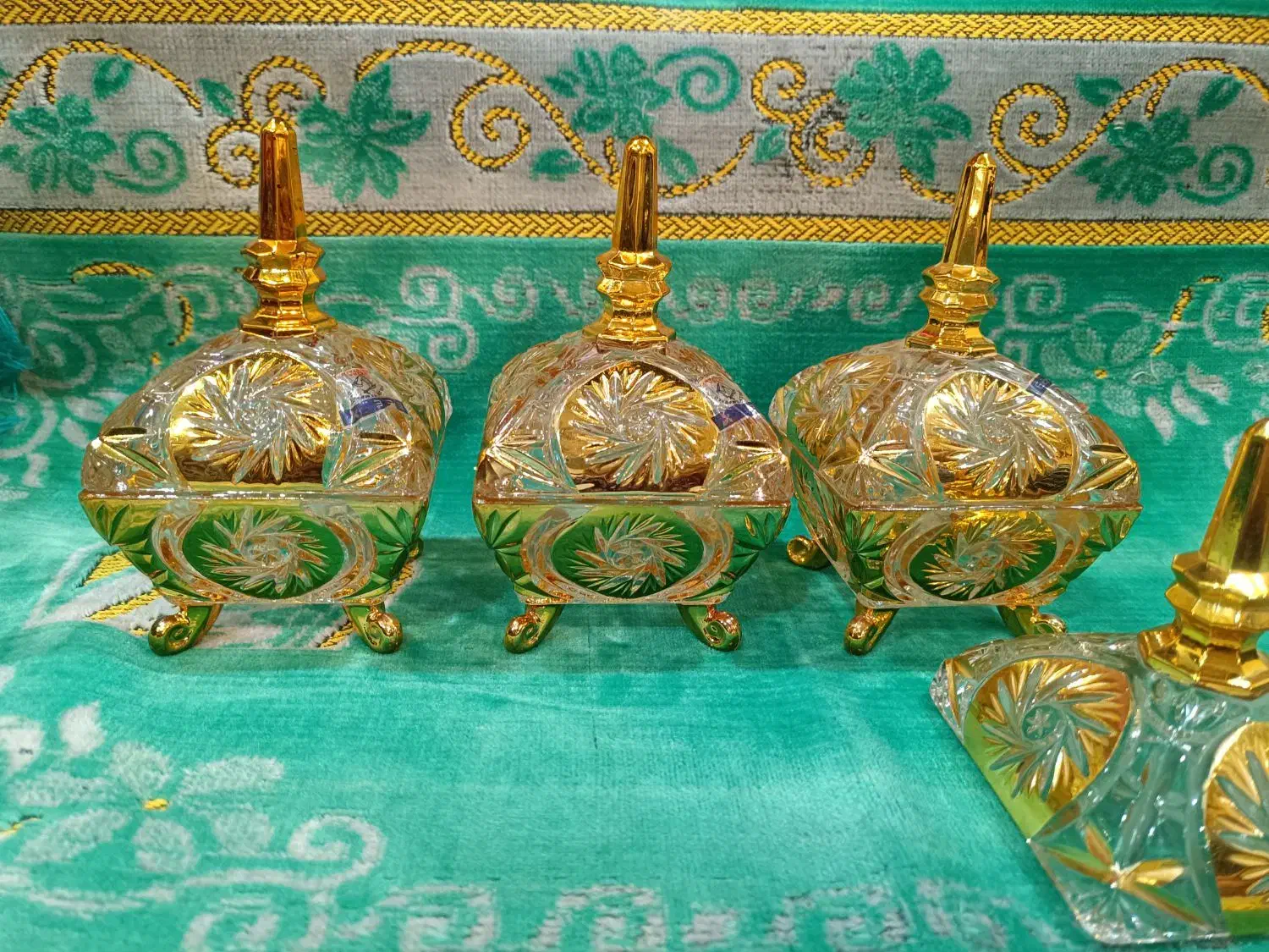 قندان طلایی و قوری|قوری، کتری، قهوه‌ساز دستی|زاهدان, |دیوار