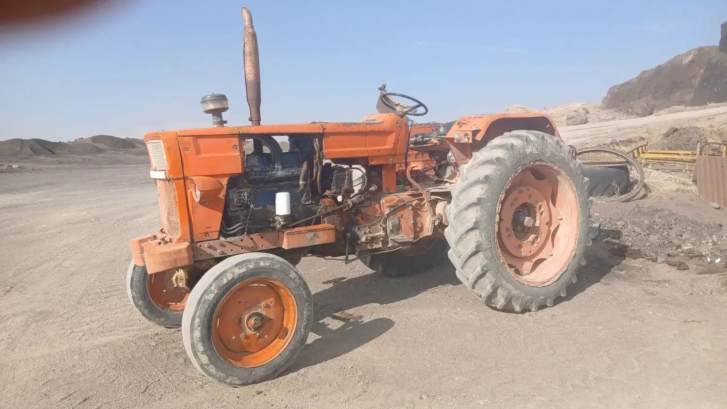 رومانی‌|خودرو سنگین|قروه, |دیوار