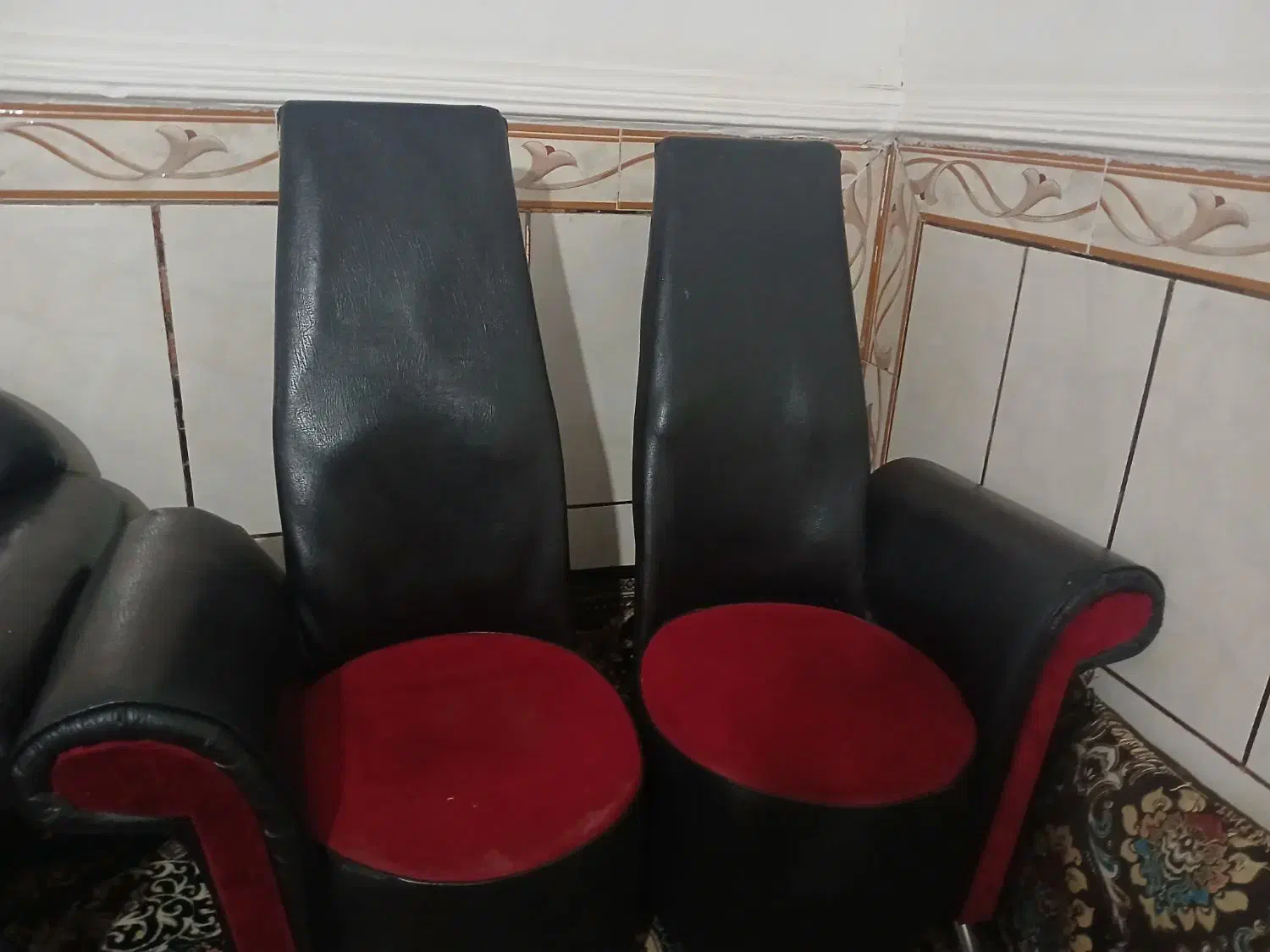 مبل دست دو  6نفر|مبلمان خانگی و میز عسلی|چاه داد خدا, |دیوار