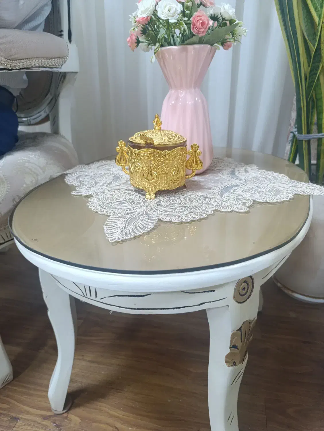 مبلمان  سلطنتی و میز عسلی و میز خاطره|مبلمان خانگی و میز عسلی|تربت‌حیدریه, آغوی|دیوار