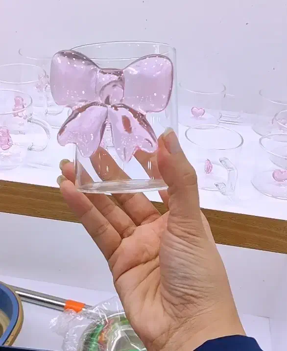 ماگ پاپیونی (لیوان پاپیونی )|ظروف سرو و پذیرایی|برازجان, |دیوار