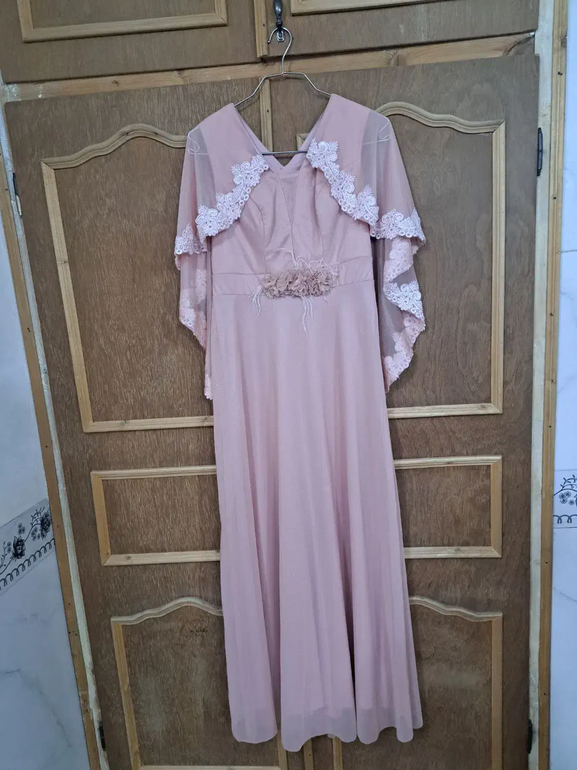 لباس مجلسی|لباس|مشهد, پنجتن|دیوار