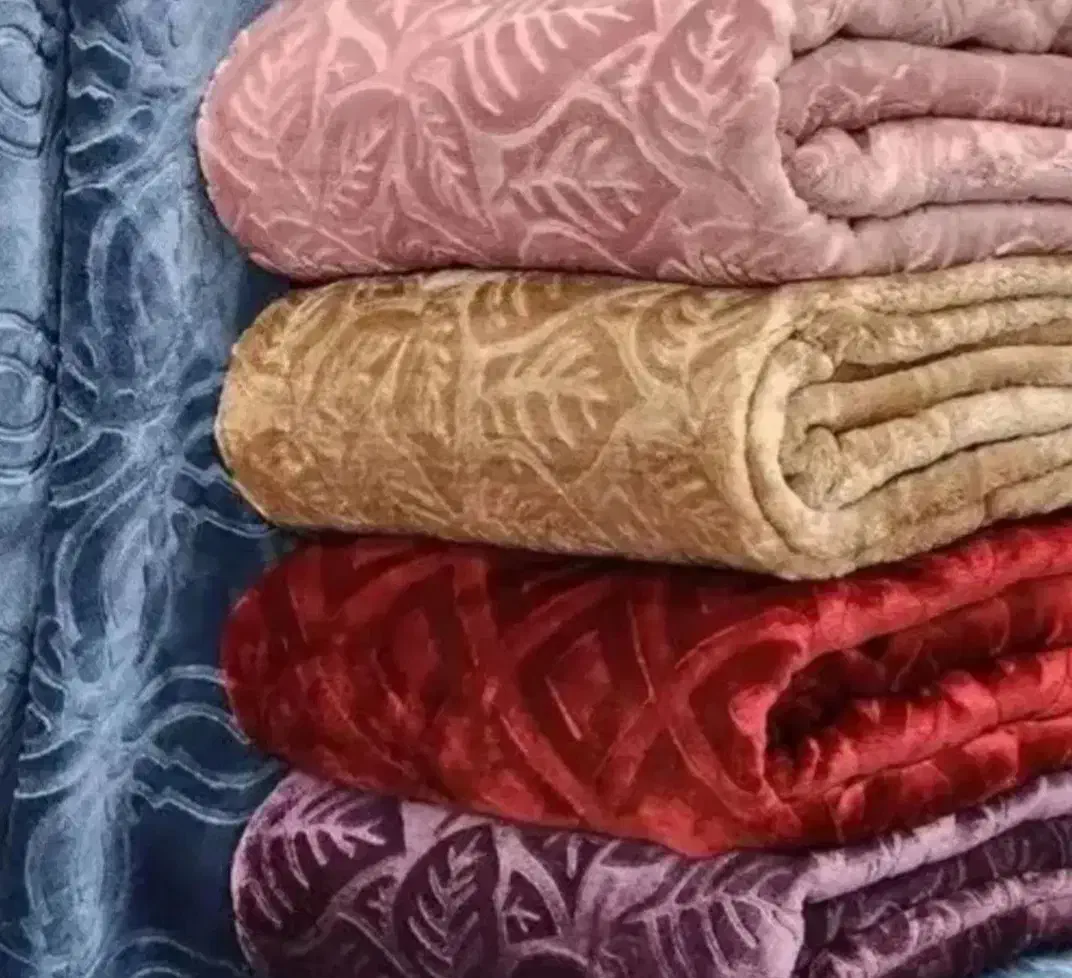 پتو مخملی دو نفره گرم و نرم و نامبروان نگارین|رختخواب، بالش، پتو|مشهد, امیر|دیوار