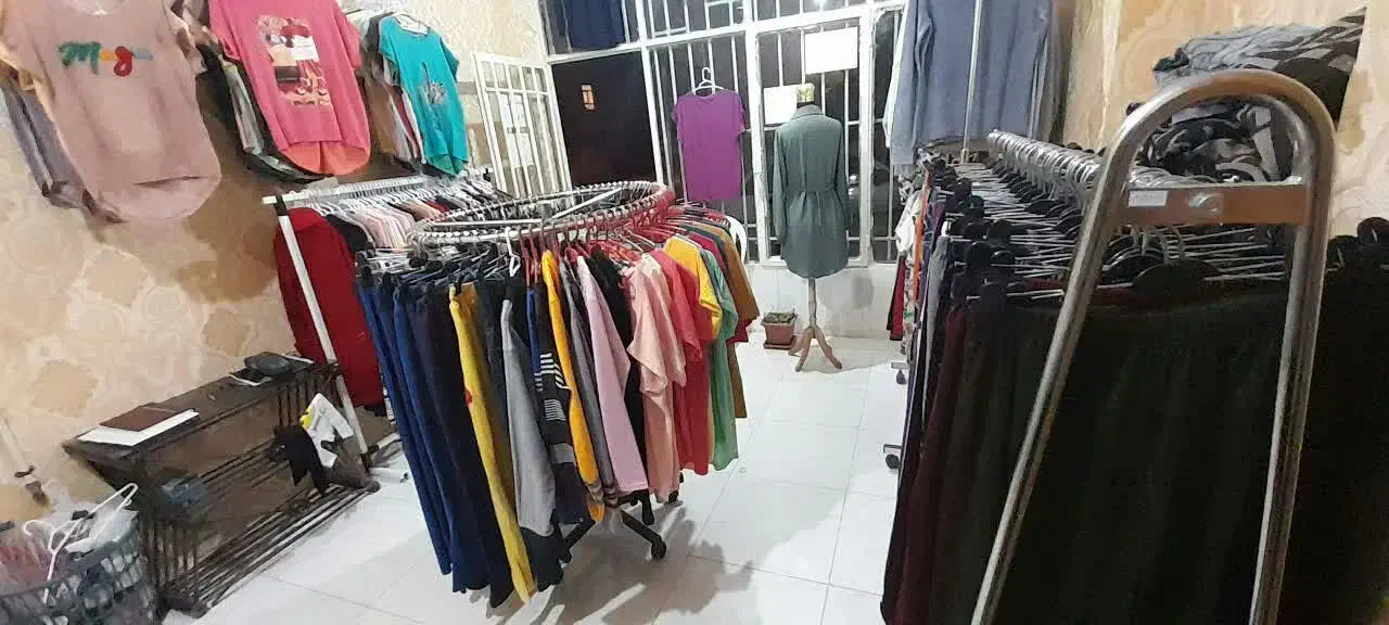 هرچی برداری ۱۸۰ تومان|لباس|شهرکرد, |دیوار