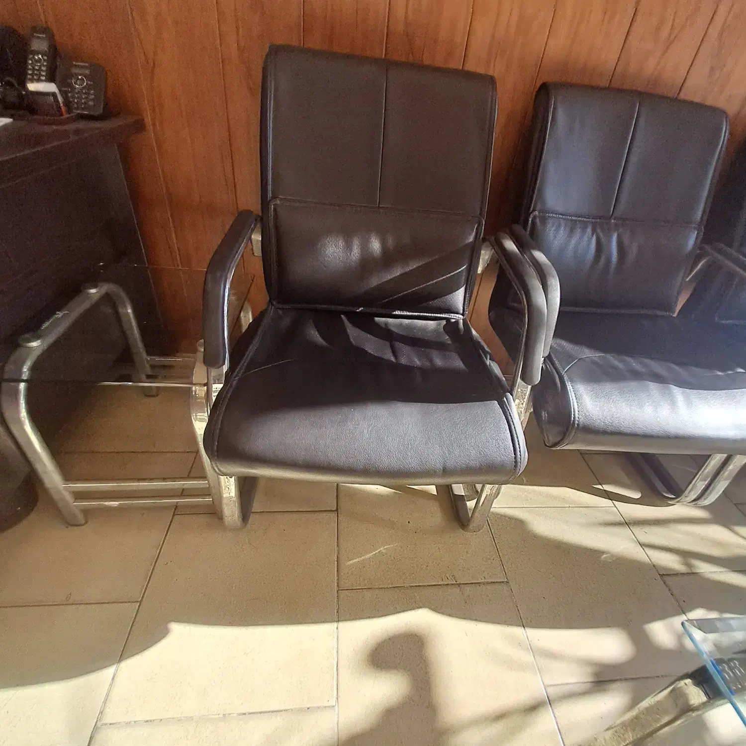 فروش میز و صندلی اداری در حد نو|مبلمان اداری|قائم‌شهر, |دیوار