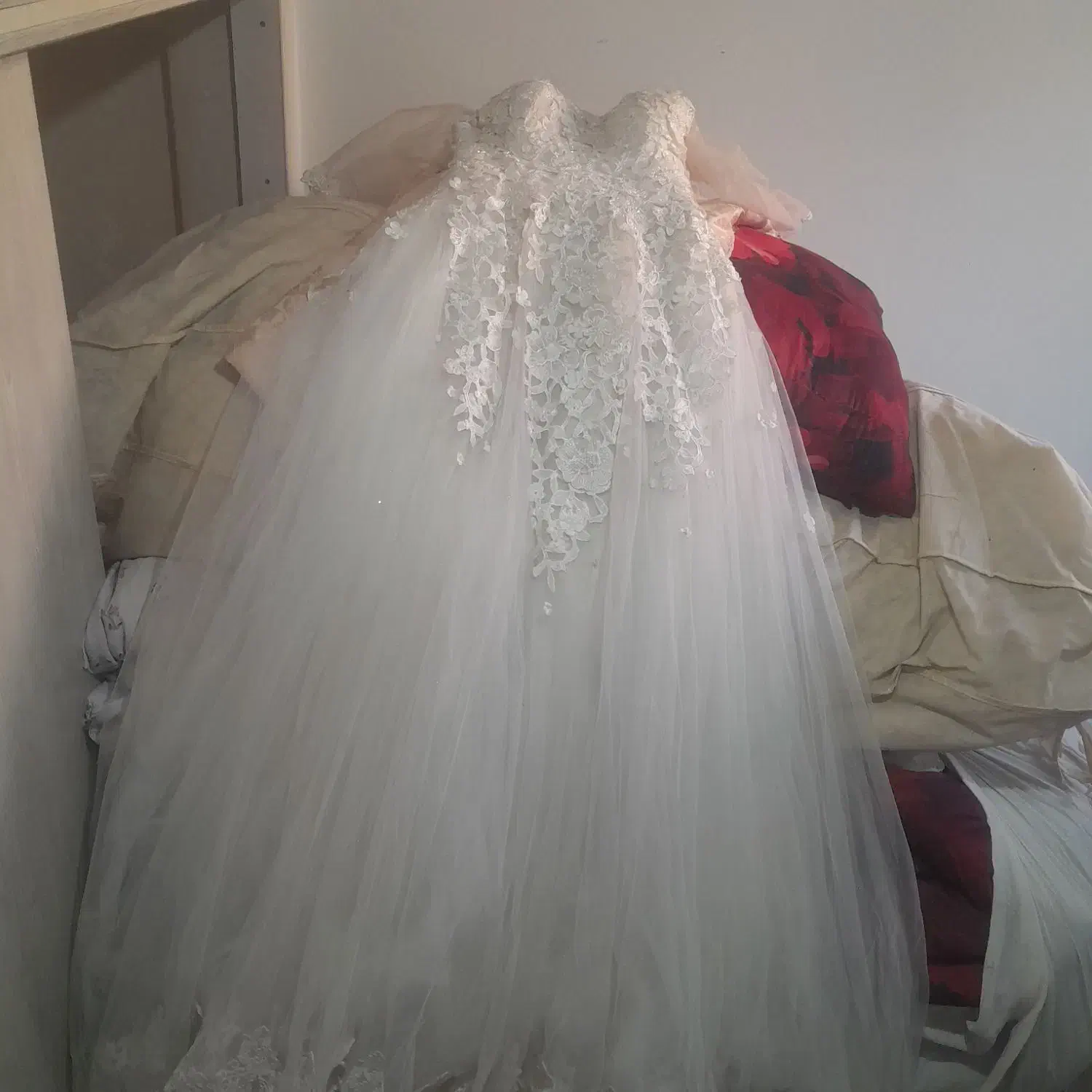 لباس عروس یکجا وتکی فوری|لباس|کرج, حیدرآباد|دیوار