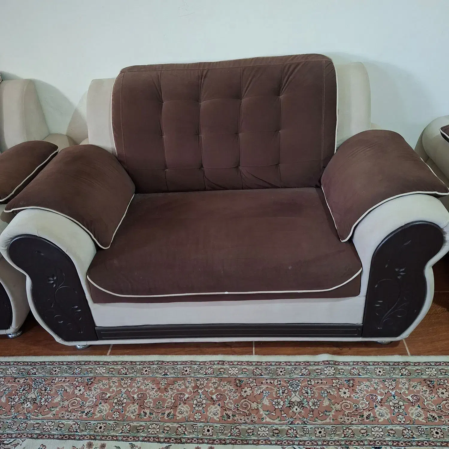 نیم ست مبل راحتی|مبلمان خانگی و میز عسلی|شیراز, شهرک گلستان شمالی|دیوار