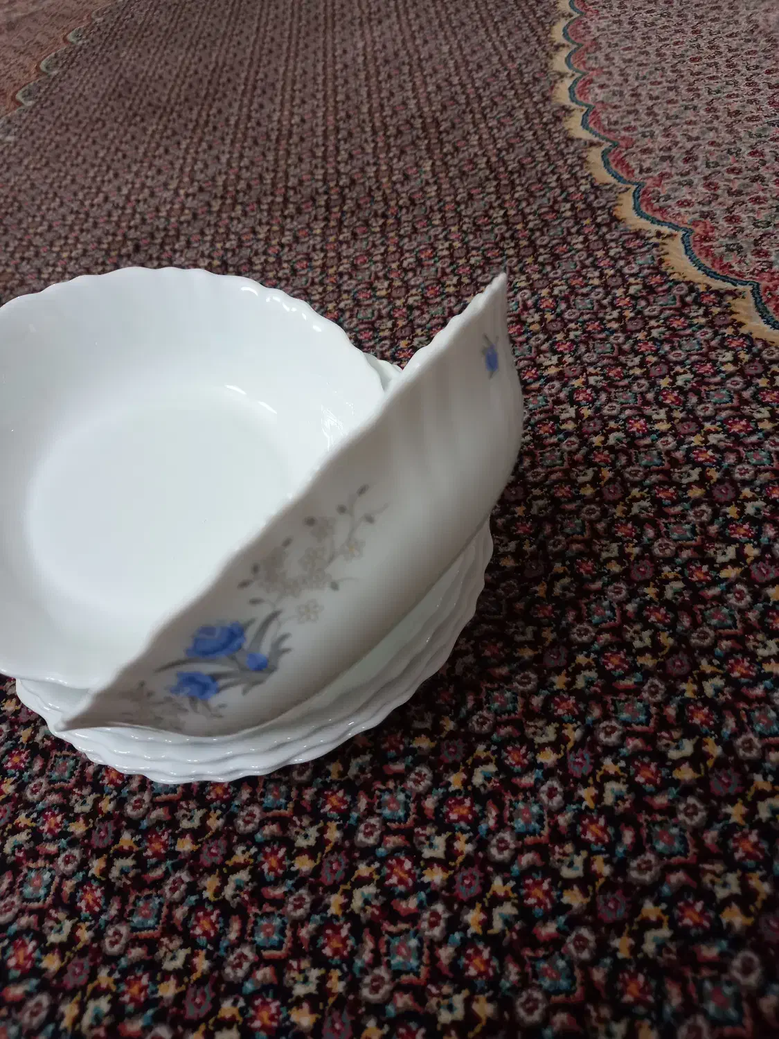 سه دست خورشت خوری گل آبی اصلا استفاده نشد|ظروف سرو و پذیرایی|خوی, |دیوار