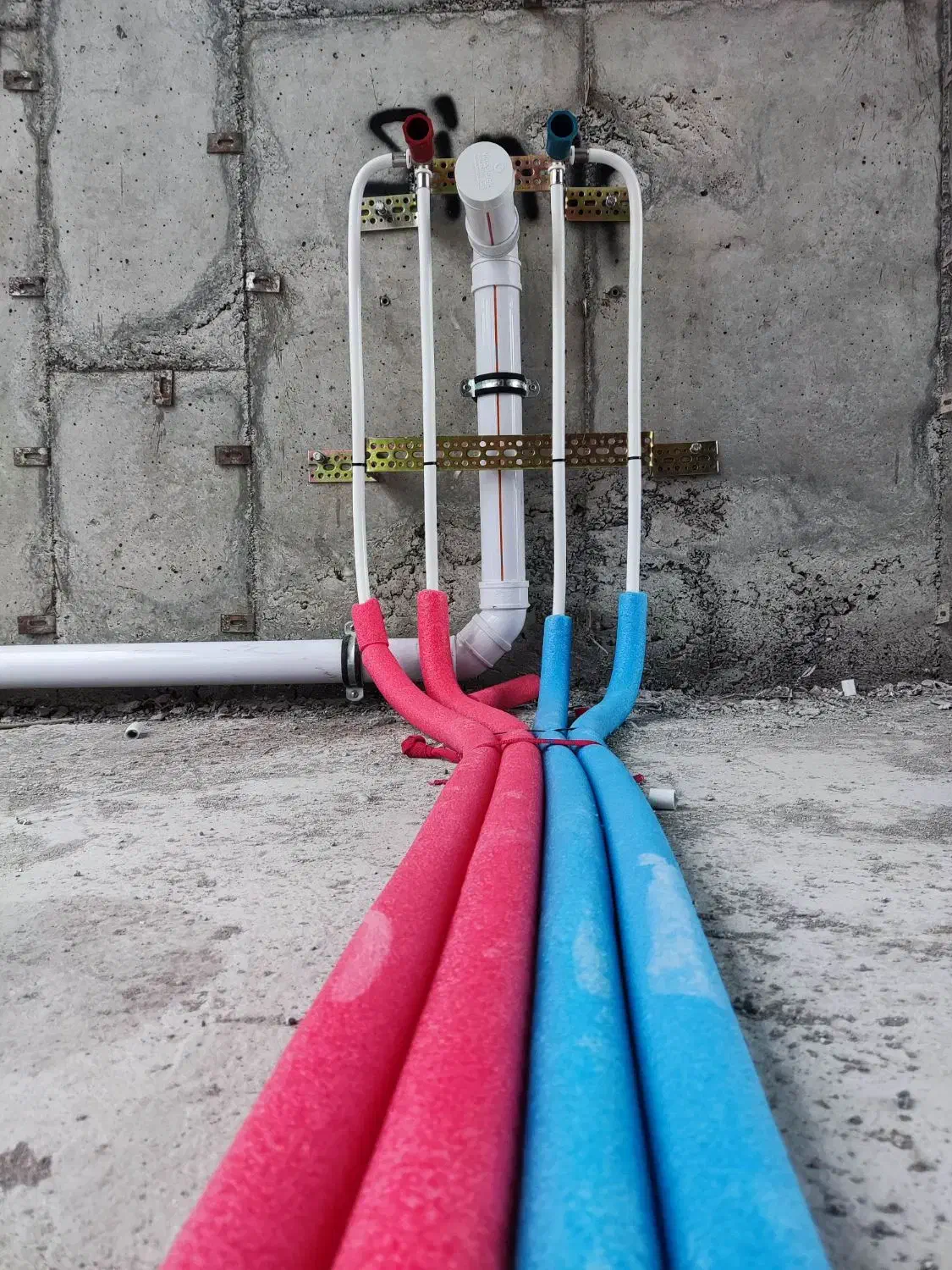 استخدام نیرو برای کار تاسیسات ساختمان|استخدام معماری، عمران و ساختمانی|خرمآباد (تنکابن), |دیوار