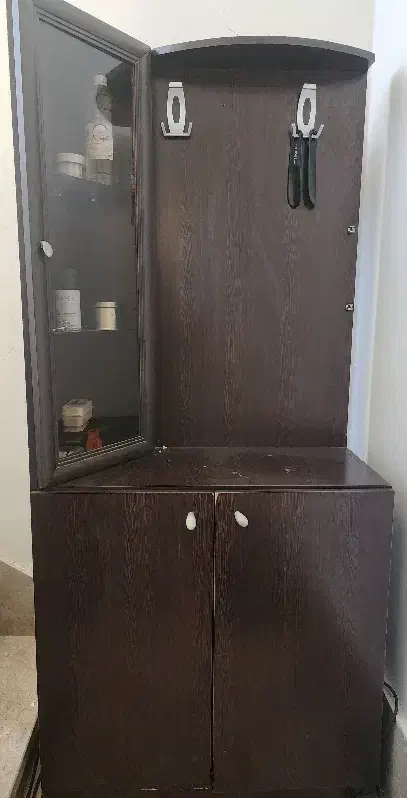 کمد جاکفشی|جاکفشی، کمد، دراور|شیراز, مبعث|دیوار