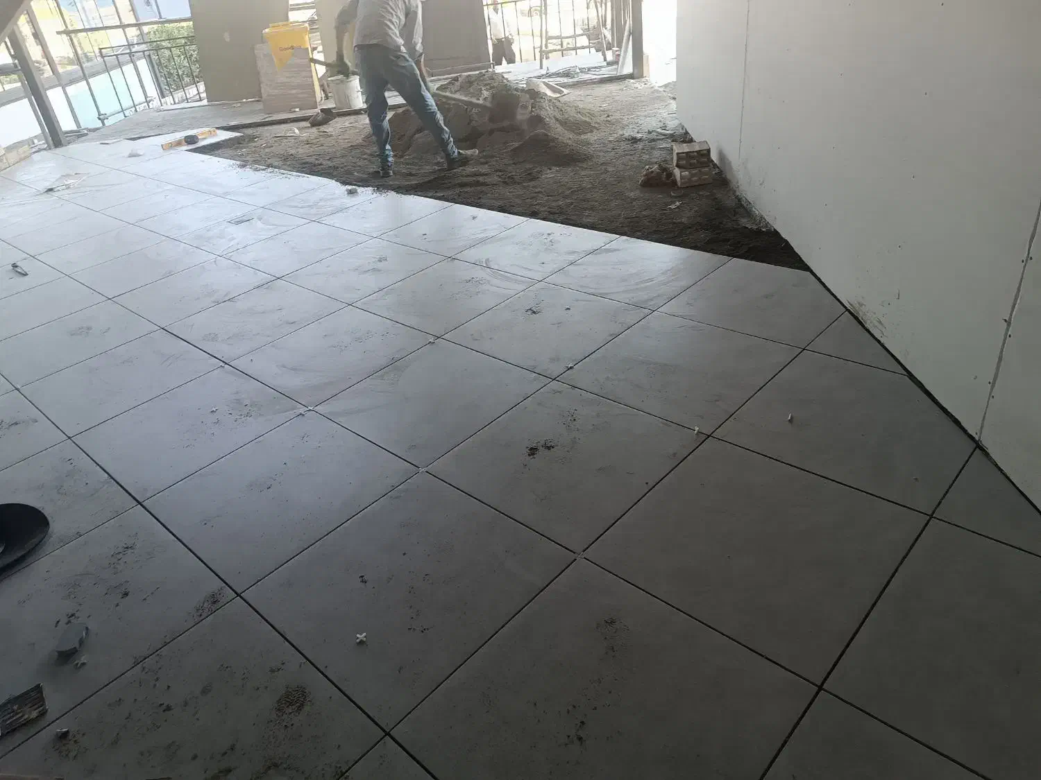 کاشی کار ماهر و تضمینی|خدمات پیشه و مهارت|ارومیه, |دیوار