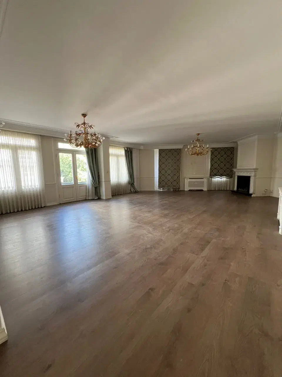 کامرانیه260مترخوش نقشه باکلیه امکانات رفاهی