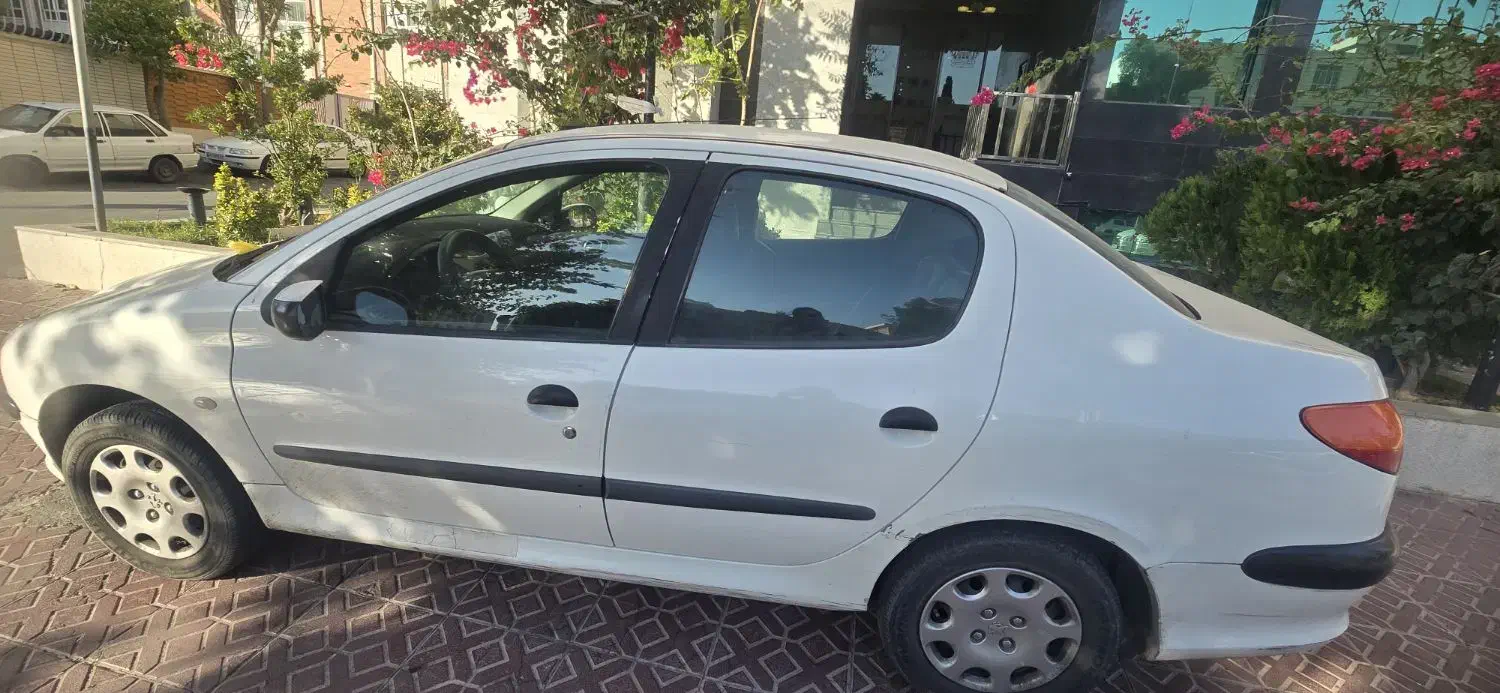پژو ۲۰۶ فابریک 206sd TU5|خودرو سواری و وانت|شیراز, لاله|دیوار
