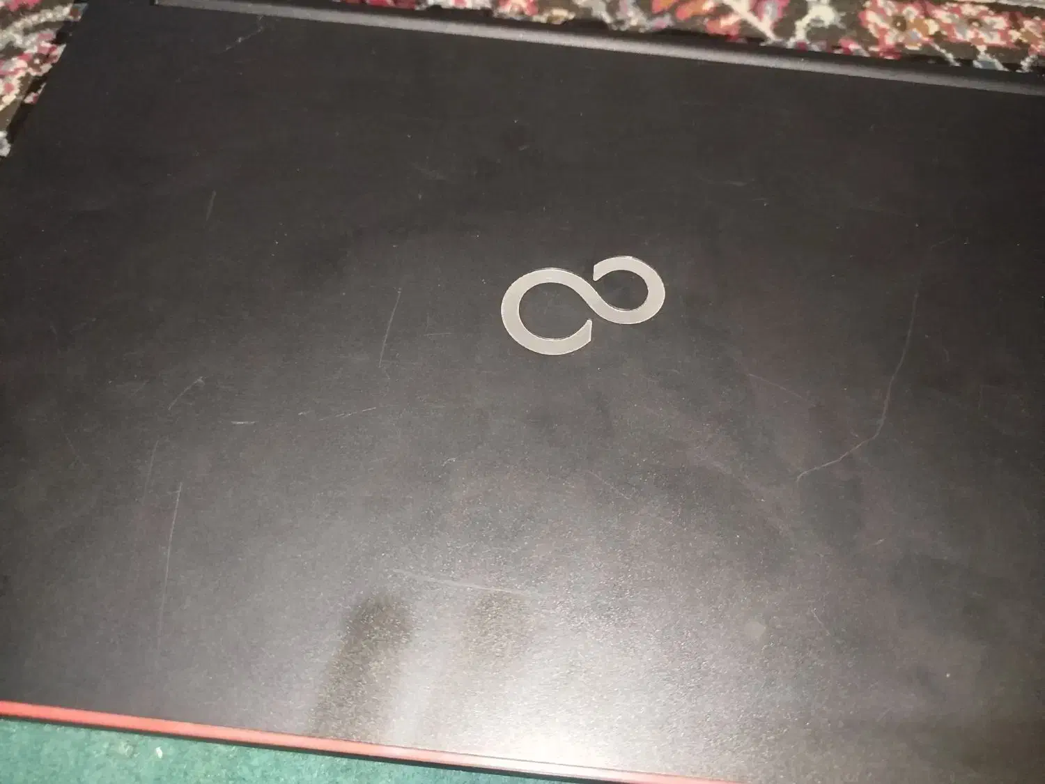 لبتاب|رایانه همراه|قیروکارزین, |دیوار