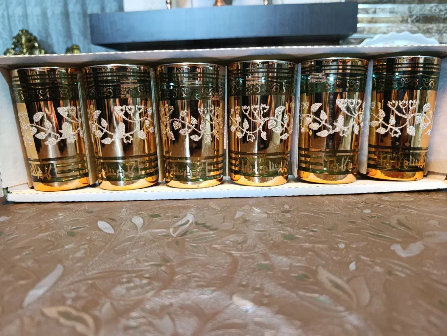 لیوان نوار طلایی کُره ای|ظروف سرو و پذیرایی|اصفهان, سرتاوه|دیوار