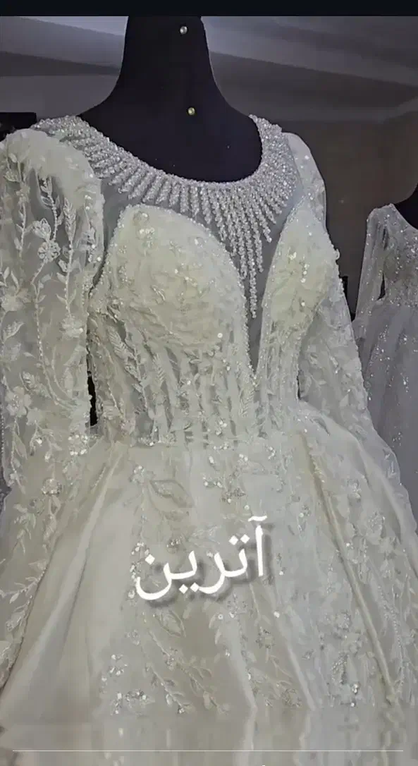 لباس عروس|لباس|چهارباغ, |دیوار