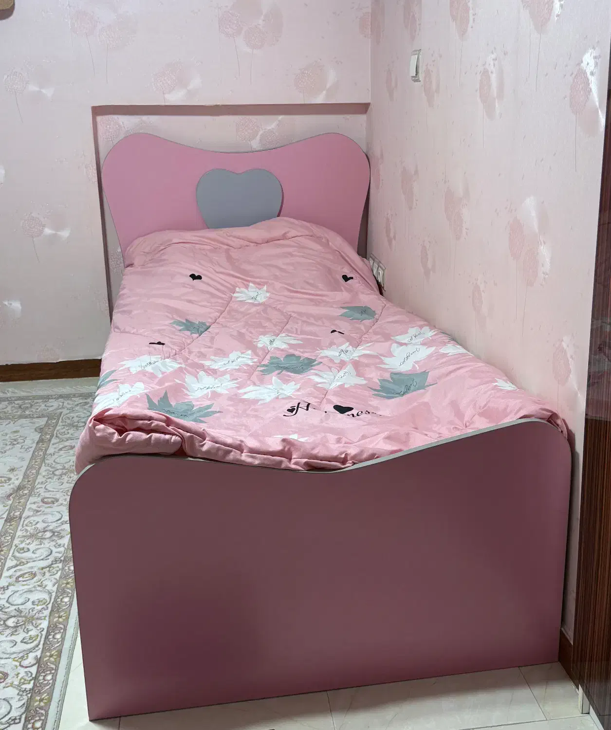 سرویس خواب|تخت و سرویس خواب|رشت, کاکتوس|دیوار