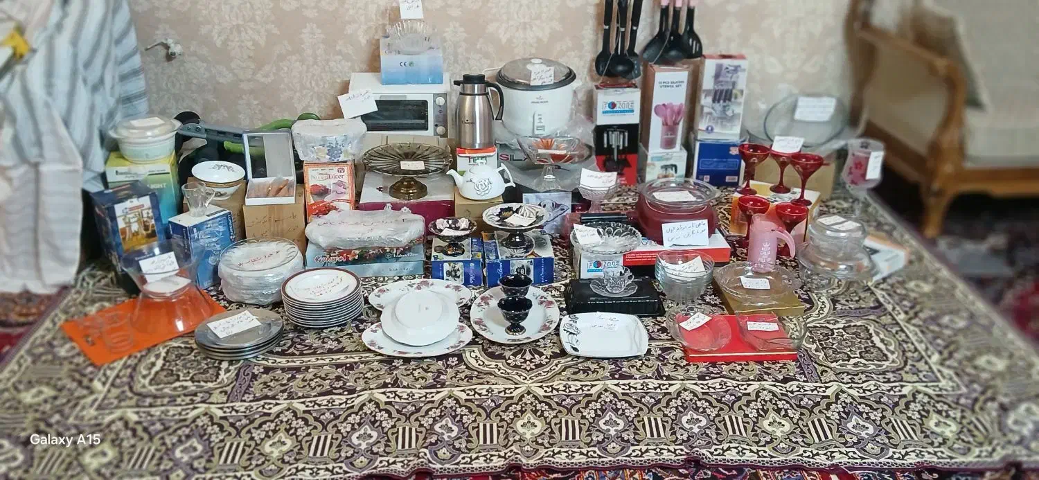 مقداری وسایل منزل نو و دست دوم|ظروف سرو و پذیرایی|اصفهان, حسین‌آباد|دیوار