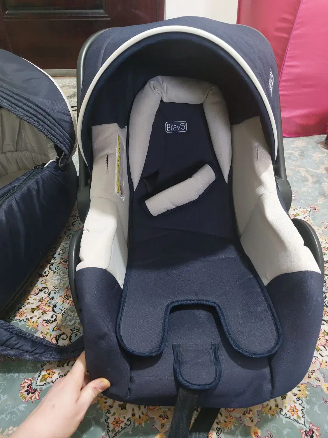 کریروساک حمل نوزاد|کالسکه و لوازم جانبی|شیراز, قلعه شاهزاده بیگم|دیوار