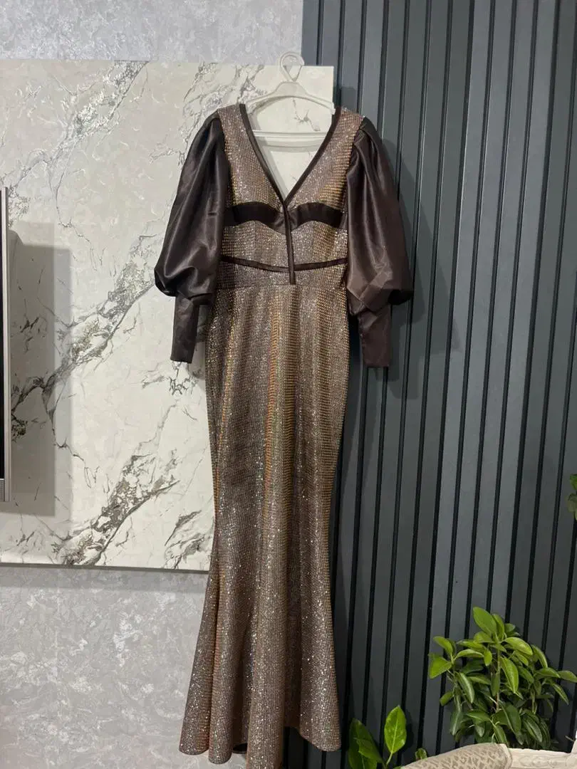 لباس مجلسی در حد نو|لباس|بم, |دیوار