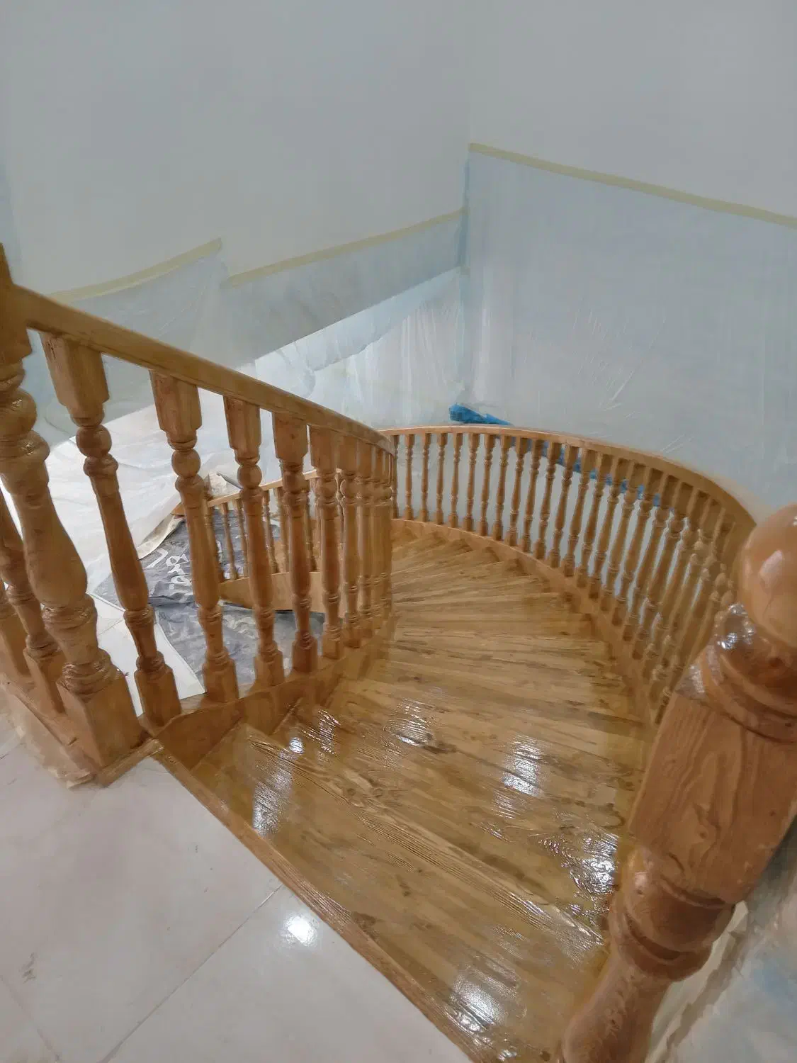 رنگکاری چوب سربداران|خدمات پیشه و مهارت|سبزوار, طبرسی (جعفرآباد)|دیوار