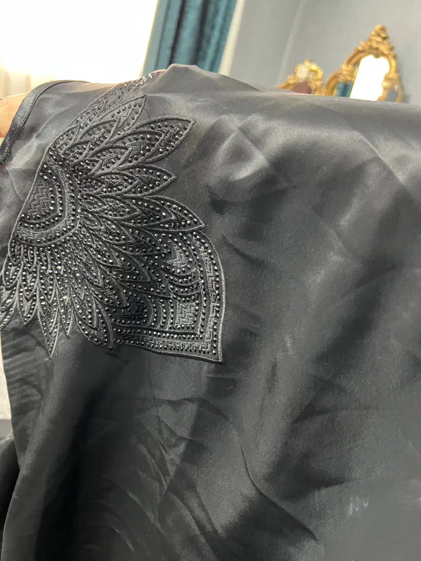 چادر ملی|لباس|شیراز, زرهی|دیوار