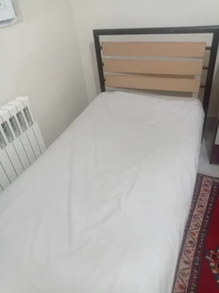 تخت یکنفره فرفوژه|تخت و سرویس خواب|پرند, فاز ۵|دیوار